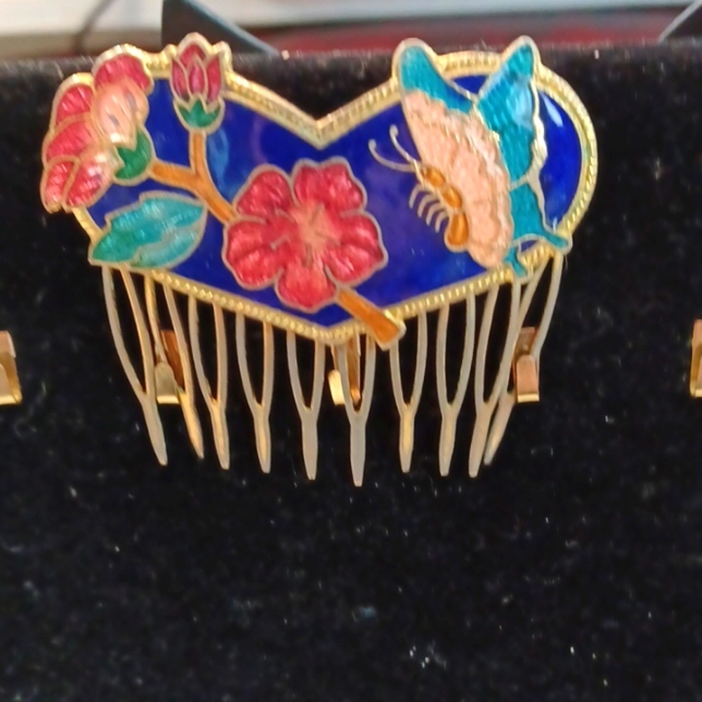 Vintage Seventy Comb Flowers &Butterfly‎